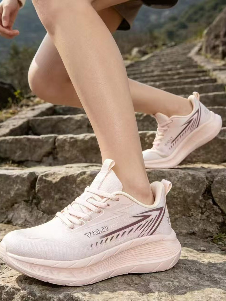 Hombres verano 2026 zapatos casuales transpirables moda ligera juvenil zapatillas deportivas para correr un cabello image 5