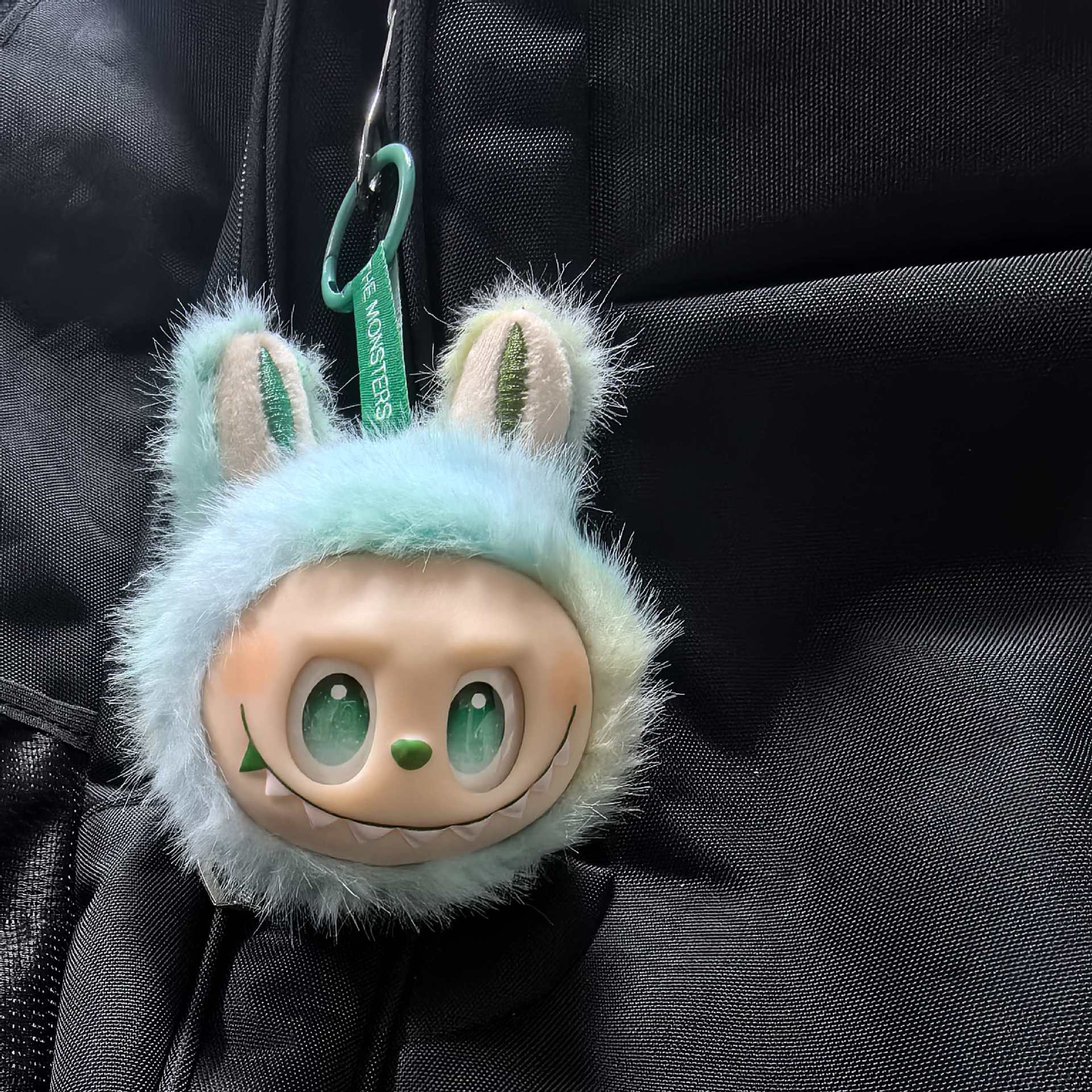 3 generaciones de colgantes de peluche labubu barraca explosiva muñeca conejo pellizco muñeca regalos pellizco música