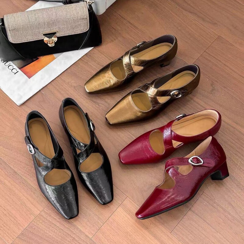 Pure Leather Mary Jane Shoes for Women with Kitten Heels, Extremely Comfortable, Fashionable French Style, High-End Guangzhou Shoes with Cross Straps and Single Buckle for Autumn