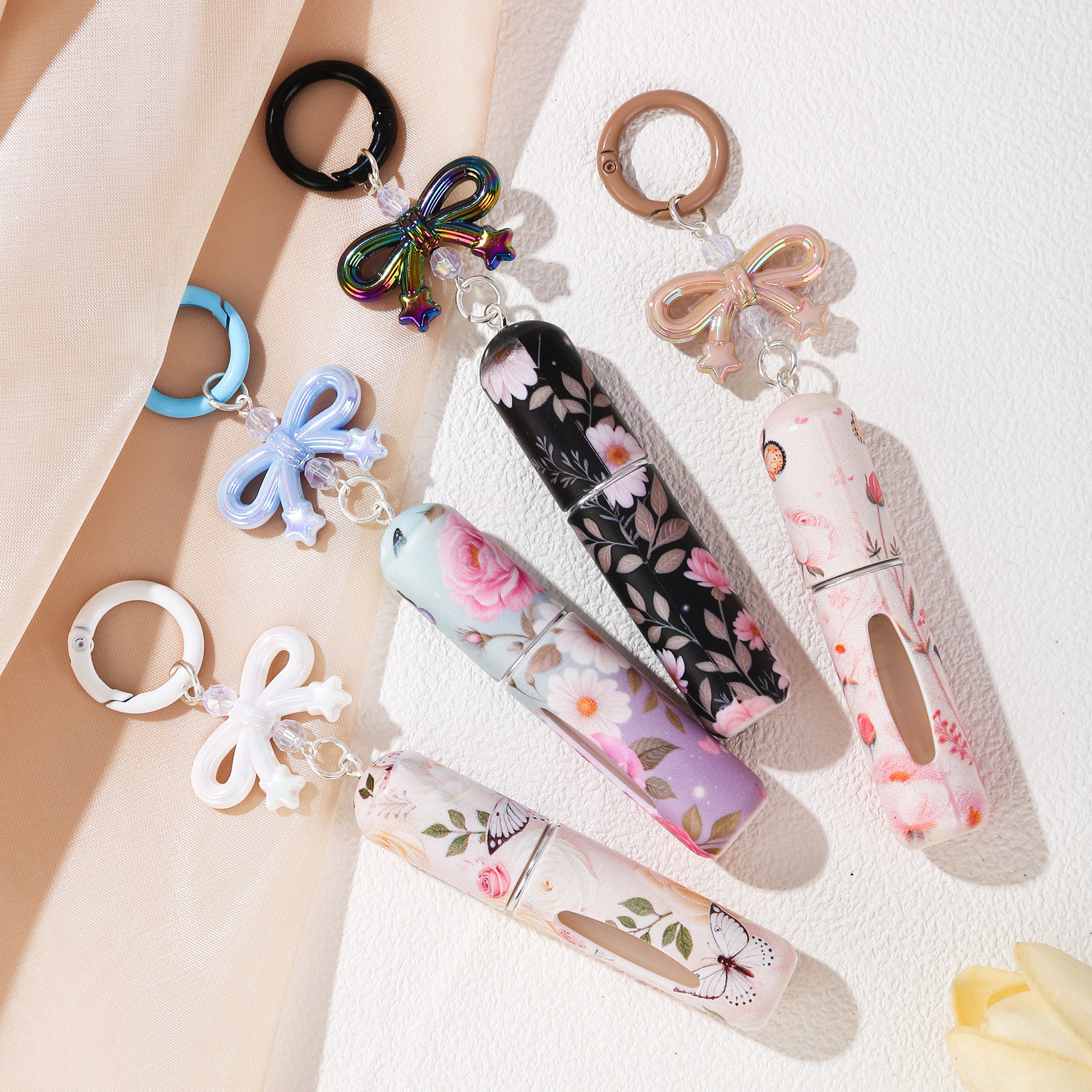 便携钥匙扣香水分装瓶 5ML蝴蝶印花喷雾瓶 创意小巧可爱挂饰喷瓶