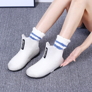 Fashionable transparent Women's rain boots waterproof shoes non-slip rain boots short rubber shoes new casual jelly crystal cross-border foreign trade