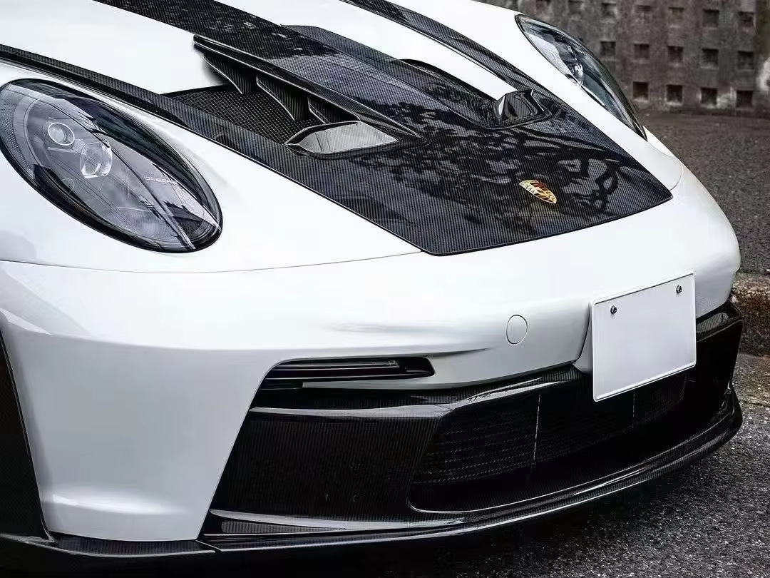 Suitable for Porsche 911 992 GT3RS original dry carbon fiber modification kit, front, middle, rear lip and side skirts
