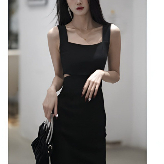 Elegant and Sexy Spaghetti Strap Dress 2026 Summer New Style Early Spring Black High-End Design Women's Long Dress
