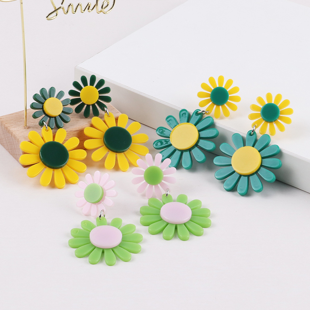 Daisy Pattern Women'S Gender 1 Pair Simple Style Daisy Plating Arylic Drop Earrings