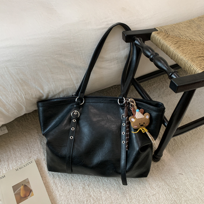 感简约通勤包高级流单肩包潮休闲复古时尚大容量托特包腋下包秋冬