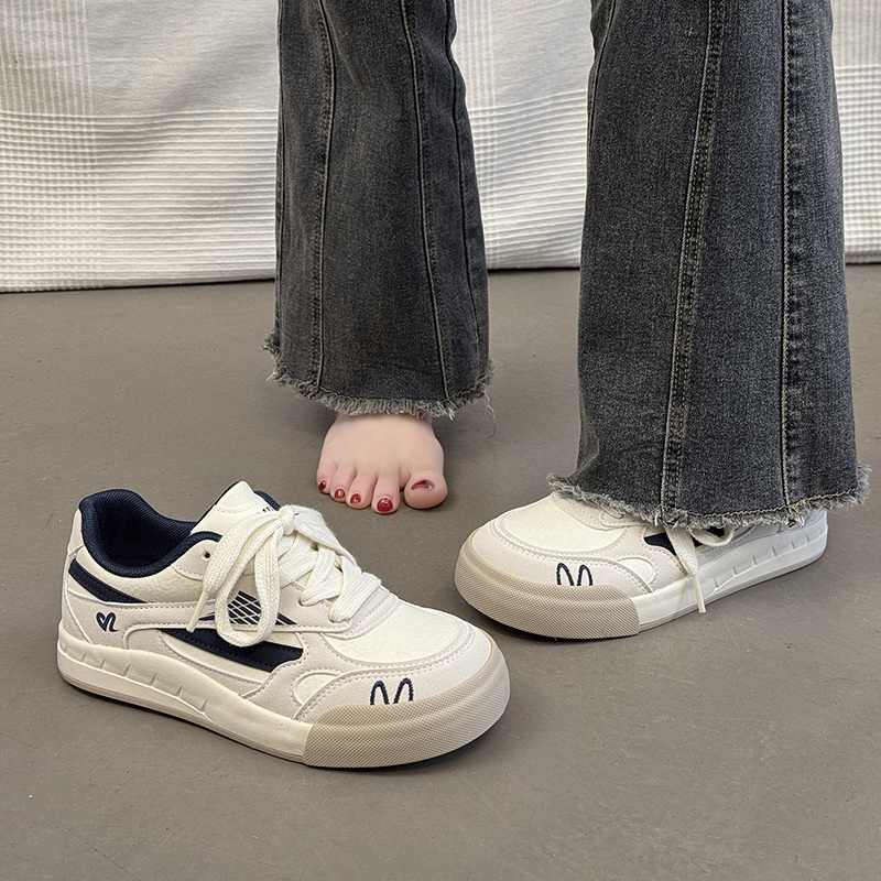 2026 Spring New Women's White Sneakers, Casual Thick-Soled Board Shoes, Korean Style German Training Shoes
