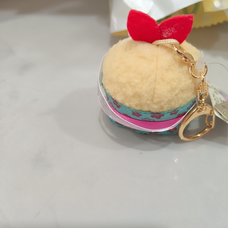 日本のコーナービーイングテンプル限定版フライドシュリンプイエローキャットぬいぐるみペンダントキーホルダーガールハートギフトバッグペンダント|undefined