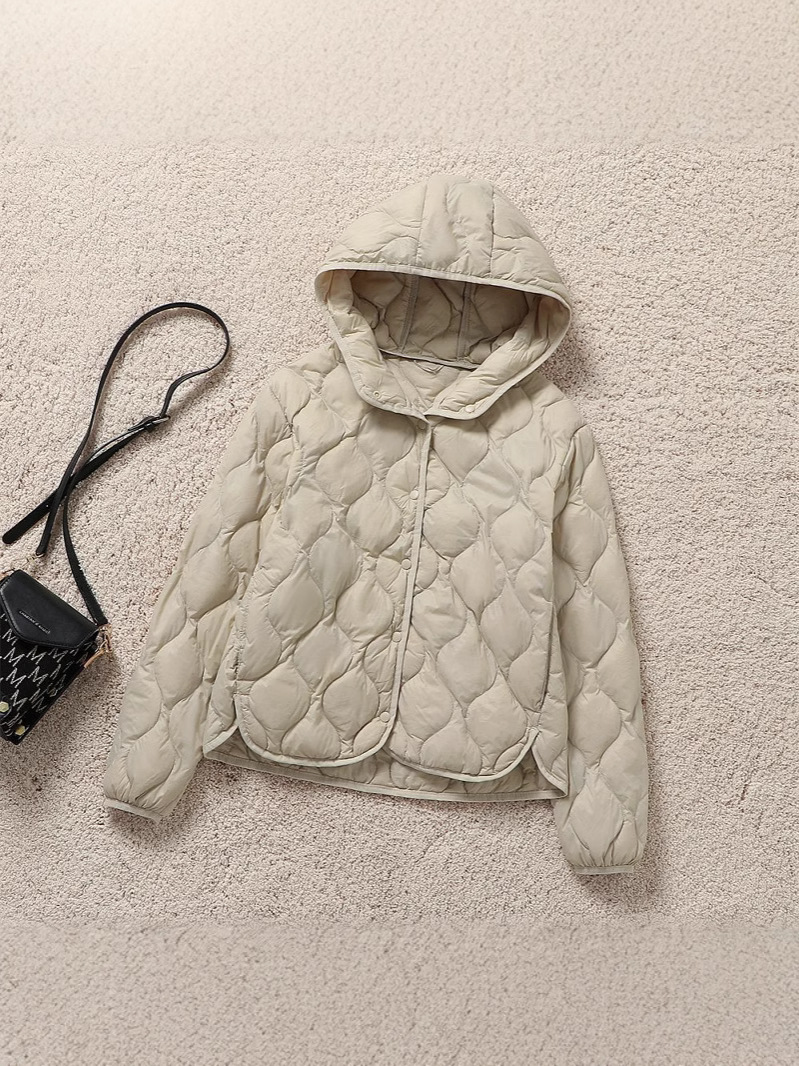 Nuevo ligero encapuchado otoño y invierno calabaza corta plumón chaqueta de mujer estilo coreano exterior calentamiento suelto chaqueta clásica universal