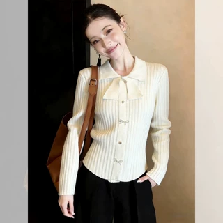 米杏色翻领碎钻立体蝴蝶结针织开衫2026秋季法式小香风精致上衣女
