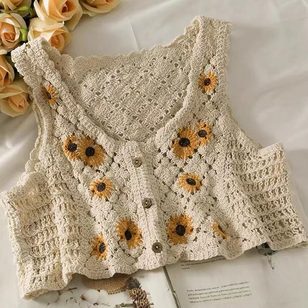 Retro knitted design vest