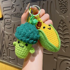 オリジナルのぬいぐるみと果物の野菜のペンダント手作りの毛糸編みのプレゼントです。