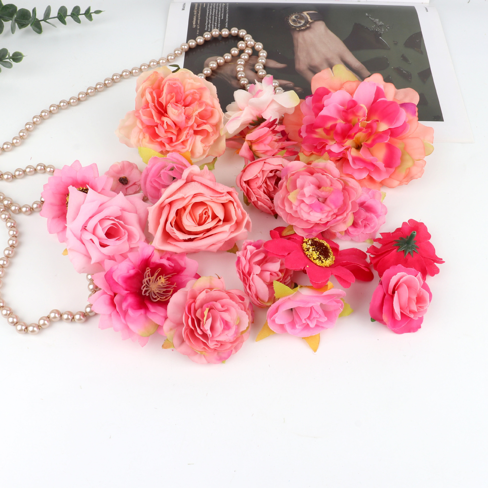Randomly mixed rose red series 20/includes 15 meters of cord