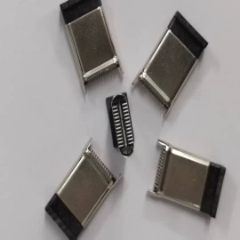 连接器