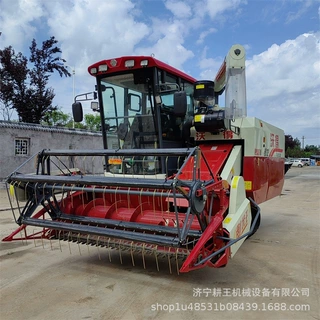 沃得135履带式联合收割机小麦水稻玉米无级变速干活有劲收割机