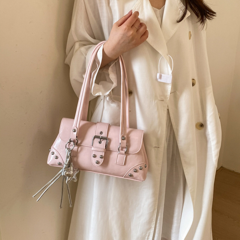 New Fashion Rivet Commuter Bag for Women 2026 New Retro Underarm Bag Large Capacity Handbag Single Shoulder Crossbody Bag New Fashion Rivet Commuter Bag for Women 2026 New Retro Underarm Bag Large Capacity Handbag Single Shoulder Crossbody Bag