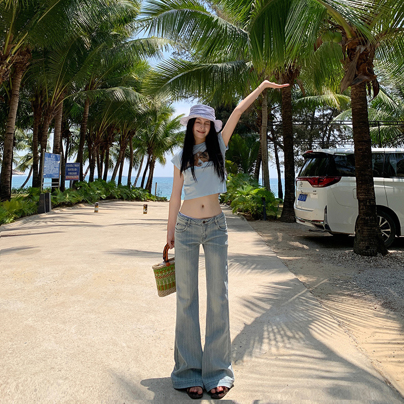 【今茵】夏季新品辣妹风浅色低腰微宽松弹力显瘦百搭微喇裤牛仔裤|undefined