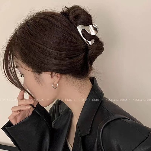 Korean New Metal Hair Clip Women's Elegant Hairpin Back of Head Hairpin Shark Clip Unique High-End Hairstyle Accessory Wholesale
