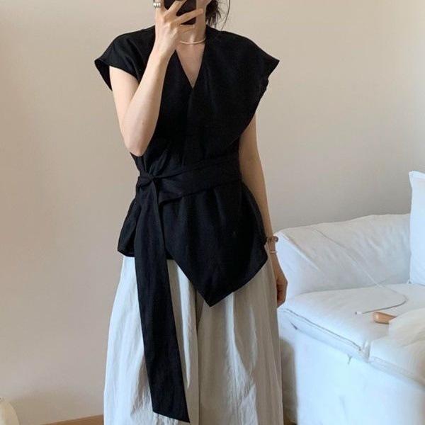 2025年超人気オールドマネー通勤夏服、黒のノースリーブシャツとパンツの2点セットの完全なセット|undefined