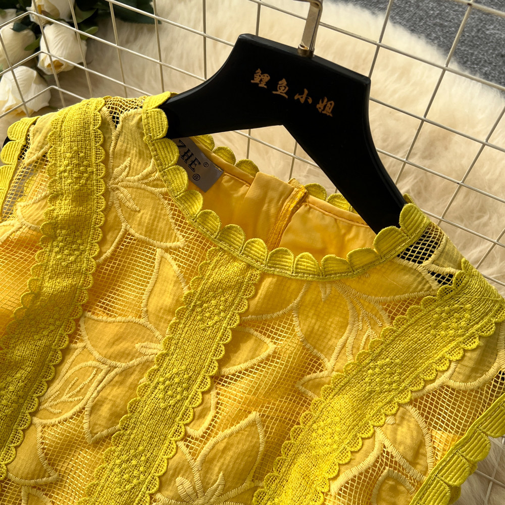 French Style Lace Openwork Two Piece Vest And Skirt Set Elegant_voghion.com