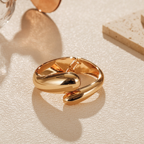 Irregular dual-head designer personal bracelet with open mouth, simple INS Maillard style, high-end temperament bangle
