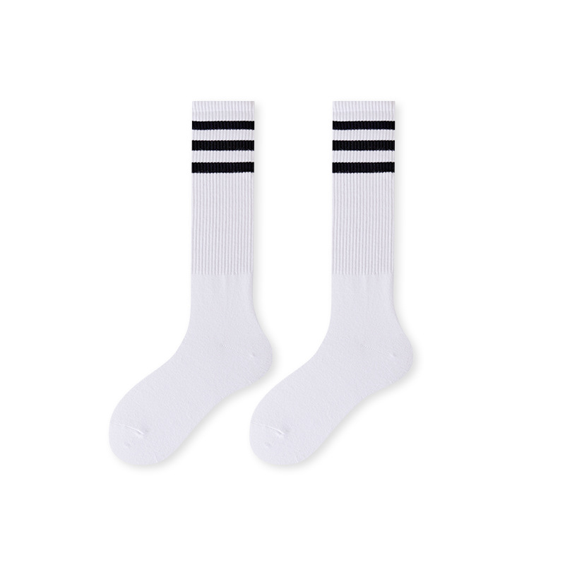 Las mujeres ins moda de estilo japonés a rayas de tres barras de primavera y verano blanco largo JK estilo japonés calcetines hasta la rodilla estudiante