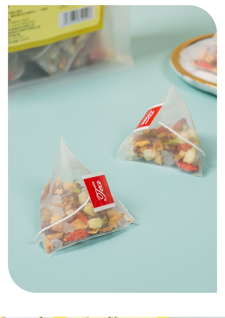 Rock Sugar Snow Pear Jasmine Tea 240g Triangle Tea Bags Cold Brew with Red Date and Goji Berry in use