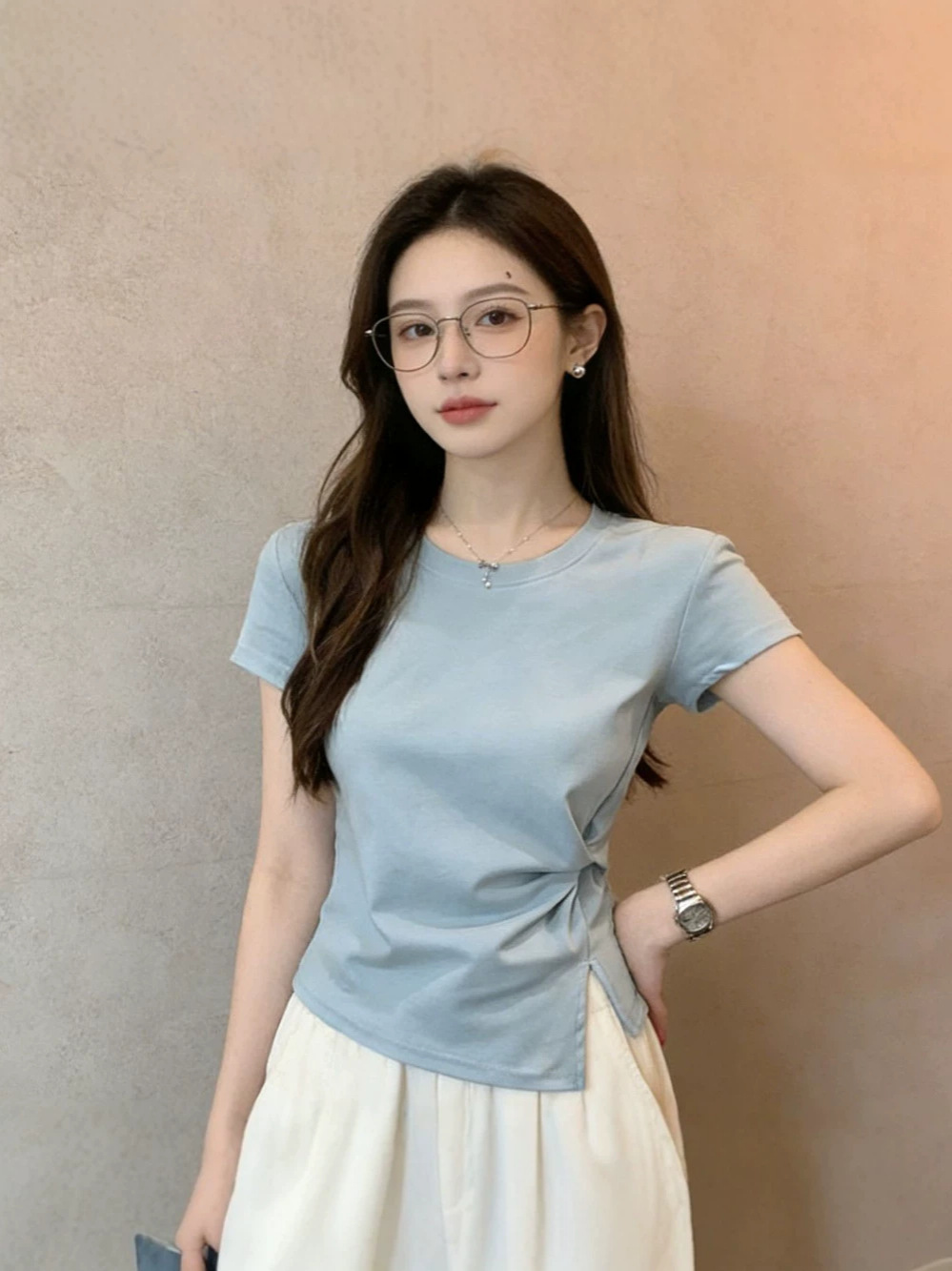 Irregular Waist-Cinching Short-Sleeve T-Shirt for Women, Summer 2026, Korean Style, Elegant Twist Knot Round Neck, Regular Shoulder, Slim-Fit Design Top