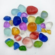 批发磨砂玻璃石鱼缸造景海玻璃卵石不规则五彩石铺设彩色玻璃石