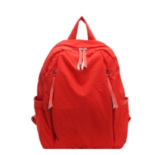 Fácil de llevar, la mochila es una buena opción para usted