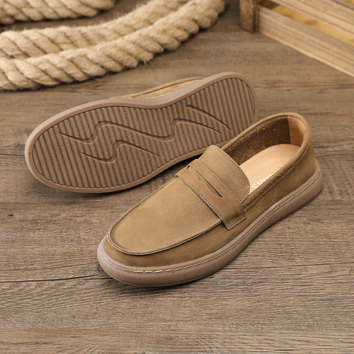 Men's Casual Leather Shoes Slip-On Loafers Thick Sole Round Toe Trendy Men's Social Beanbean Shoes Suede Leather