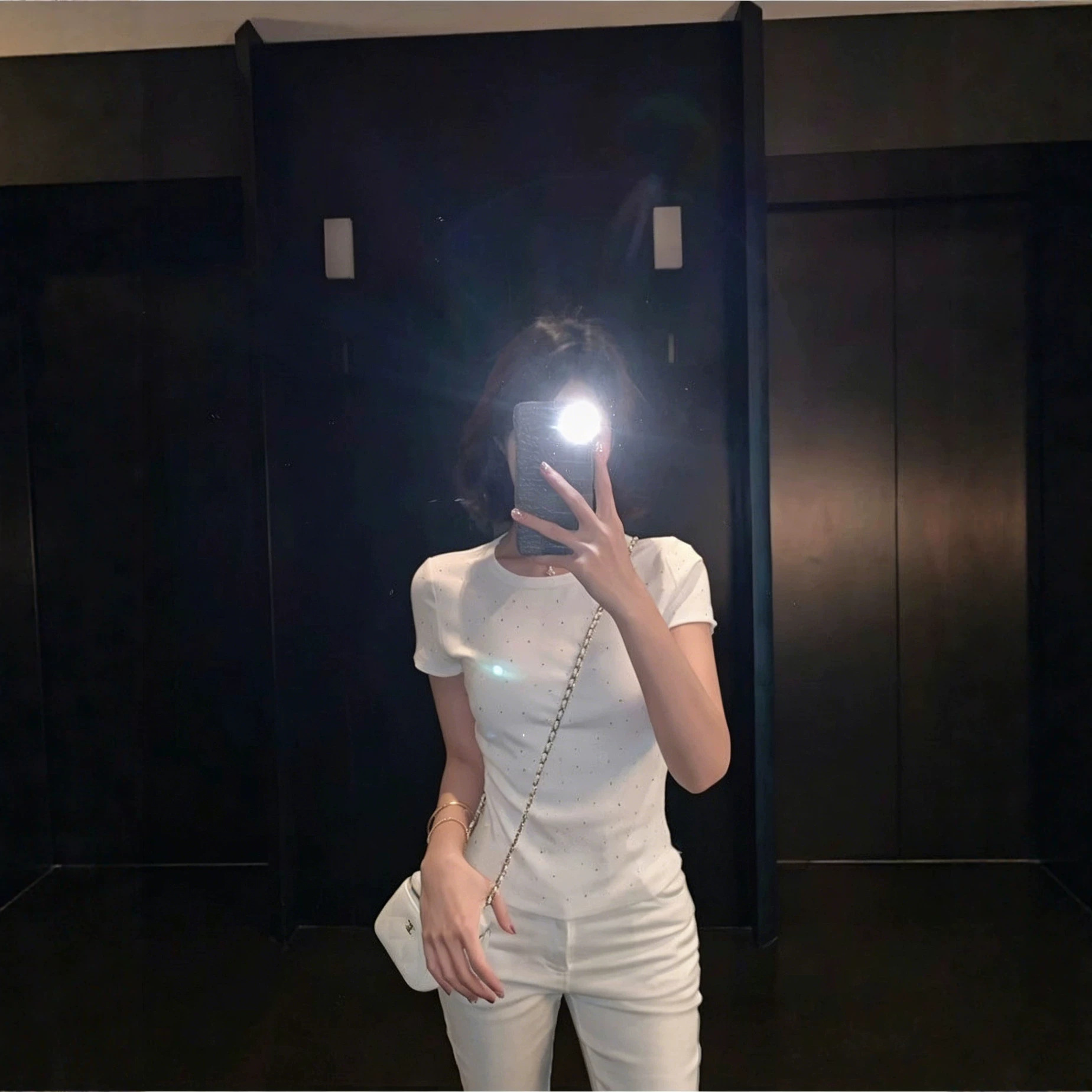 White Rhinestone Round Neck Short-Sleeve T-Shirt for Women, 2026 Summer New Style, Unique Ruched Slim-Fit Short Top, Ins