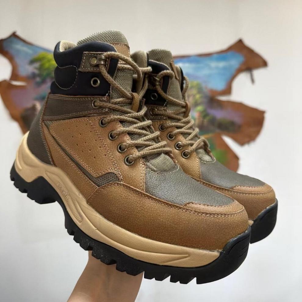 ShoeGlobe ShoeGlobe 23 Thick-Soled Ski High-Top Mountaineering New Waterproof Non-Slip Thickened Wool Warm Snow Boots Men's Ultra-Light_voghion.com