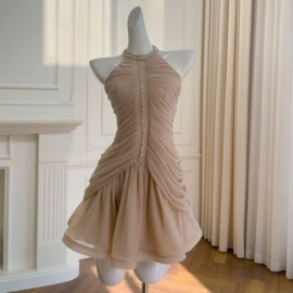 连衣裙;时尚休闲套装;女式毛呢外套