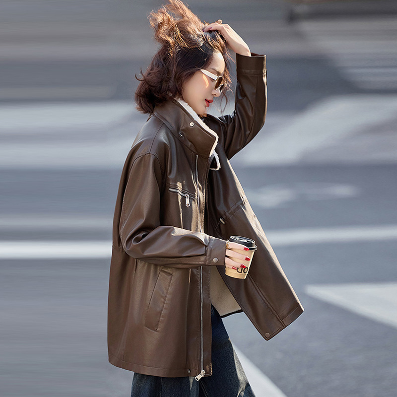 Fleece-Lined Thickened Leather Jacket for Women, Mid-Length, 2025 Winter New Design, Turn-Down Collar, Drawstring Leather Parka