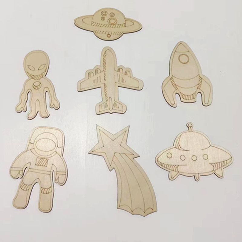 Wooden Crafts Wood Slices Kids Graffiti DIY Crafts Astronaut Alien Space Ornament Wood Slices