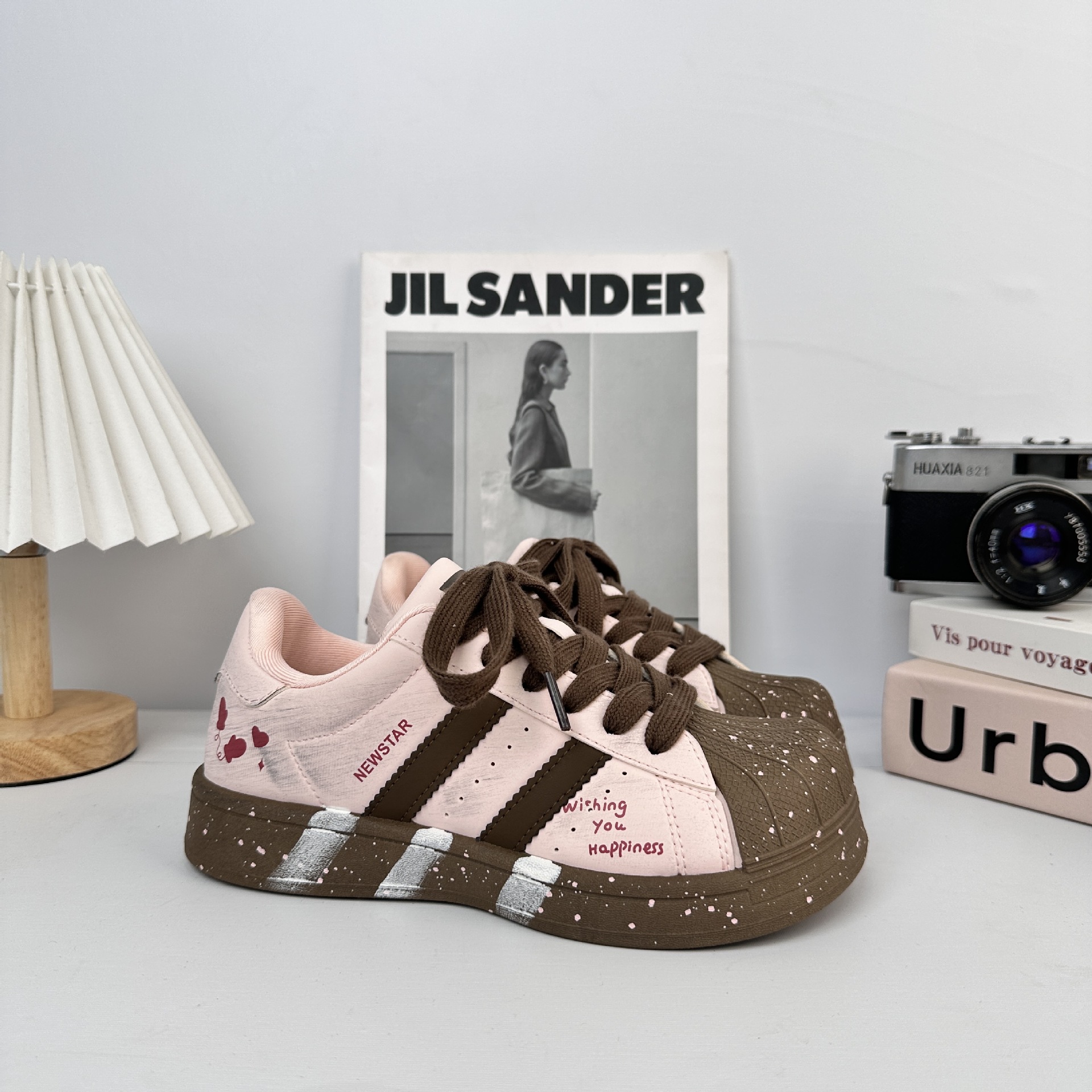 Yuanbo primavera y otoño zapatos blancos de suela gruesa para mujeres 2025 nuevos zapatos casuales coreanos zapatos de skate conchas de cabeza zapatos de pan