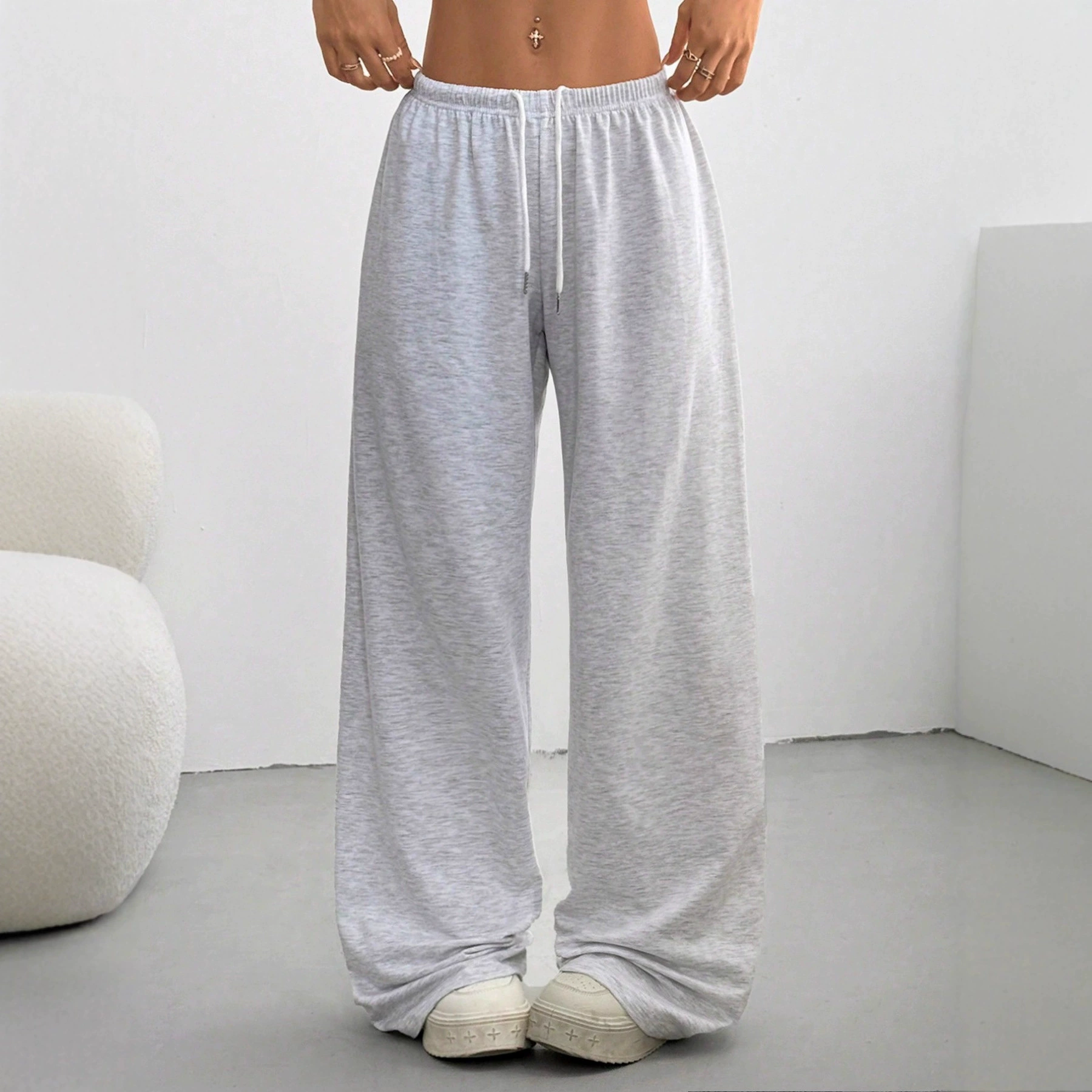 Расклешённые спортивные леггинсы, oversize с кулиской, широкие свободные брюки — европейский стиль