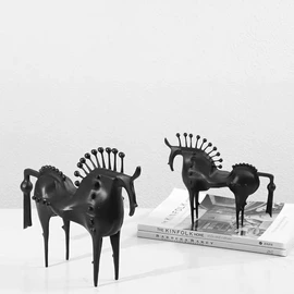 金属工艺品;水晶工艺品;石膏工艺品