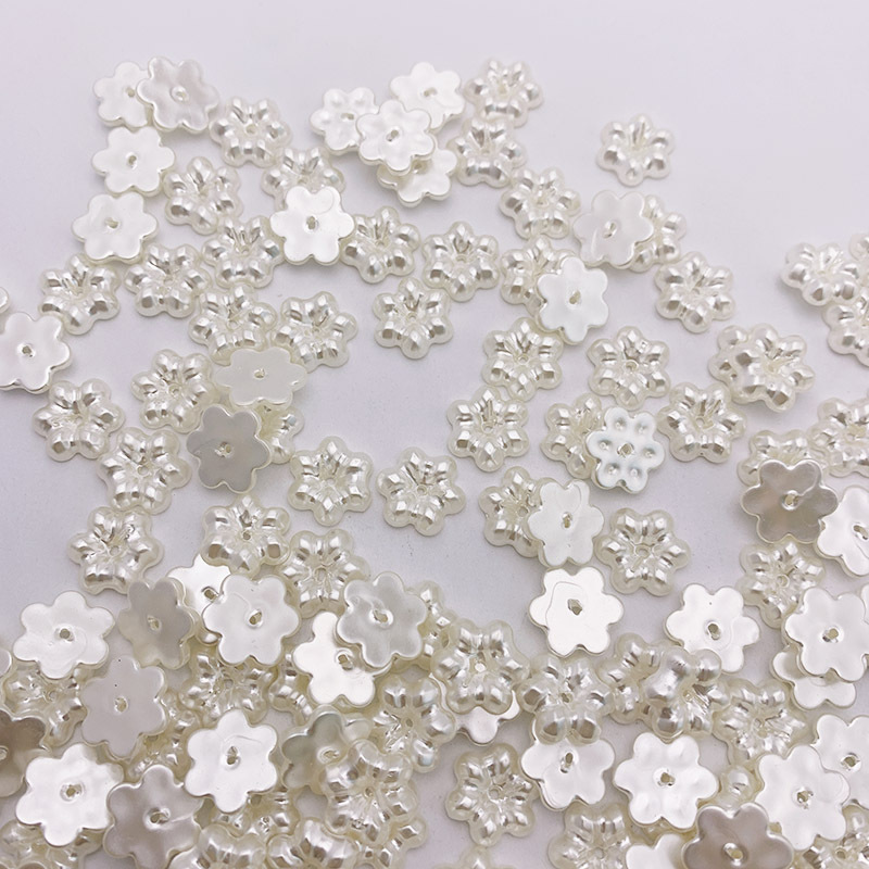 Small nail stickers pearl flower-shaped