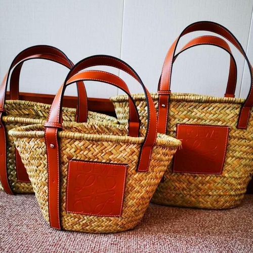 2020 New Style Mitsubishi Grass Woven Craft Grass Weaving Bag New Fashion Palm Leaf Single Shoulder Women's Bag Wicker Bag 