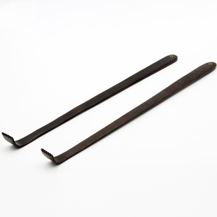 Long-handled chicken wing Wood sandalwood small hand tickle and scratch old man's music don't ask for people solid wood back scratching device Tickle