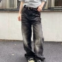 宽松显瘦水洗直筒牛仔裤