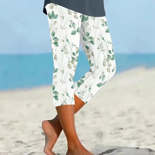 Bottoms with European and American-style independent seaside print, 3/7 length, new summer collection d-style.