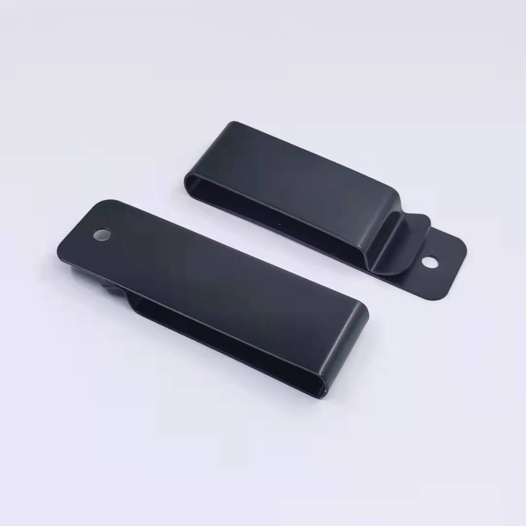 Directamente del fabricante: cinturones de gran venta, cinturones para la cintura, varios tipos de bolsos, estuches de cuero, clips para mochilas, equipaje, mochilas escolares, clips metálicos y accesorios.
