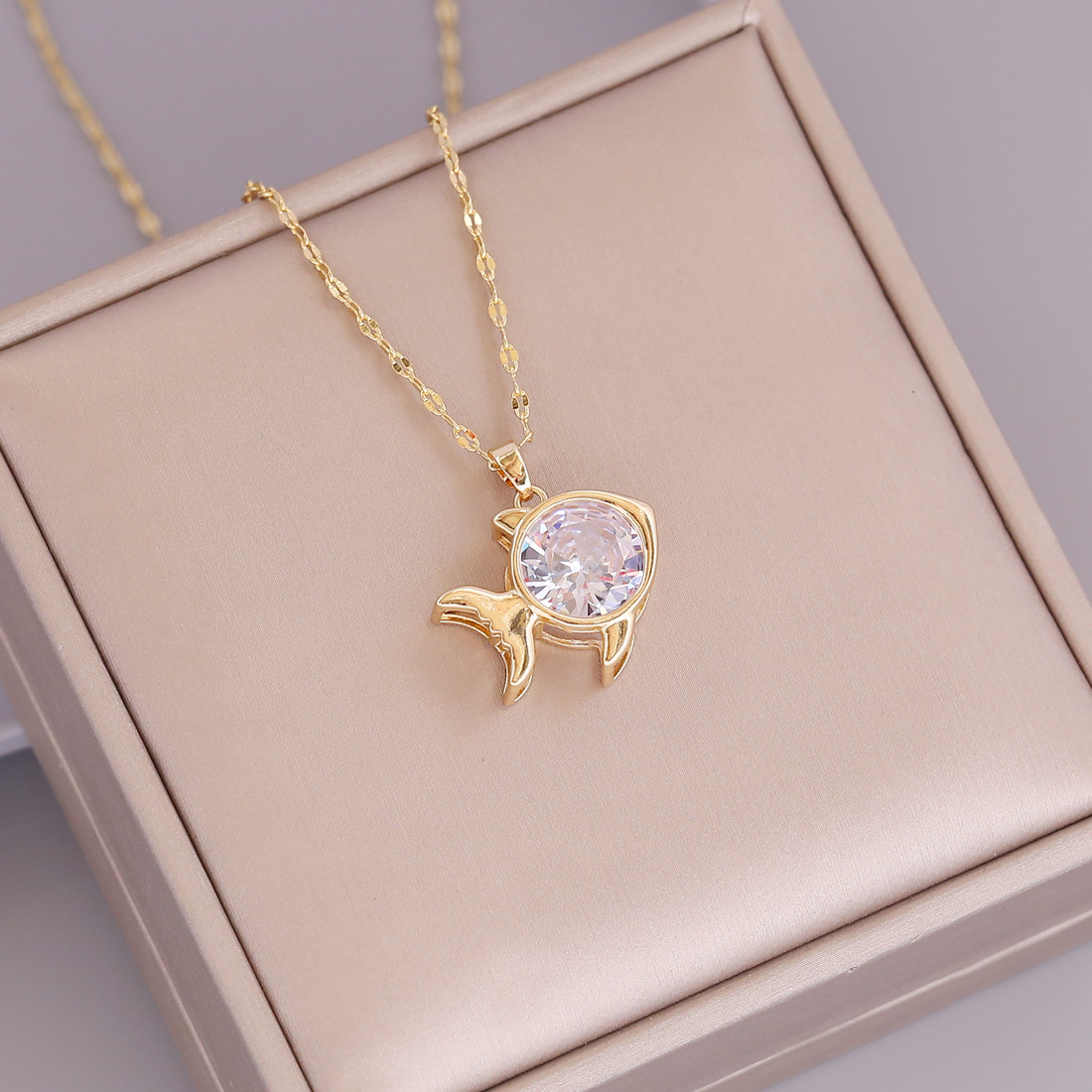 wholesale new cute fish pendent zircon 18K gold necklace Nihaojewelry
