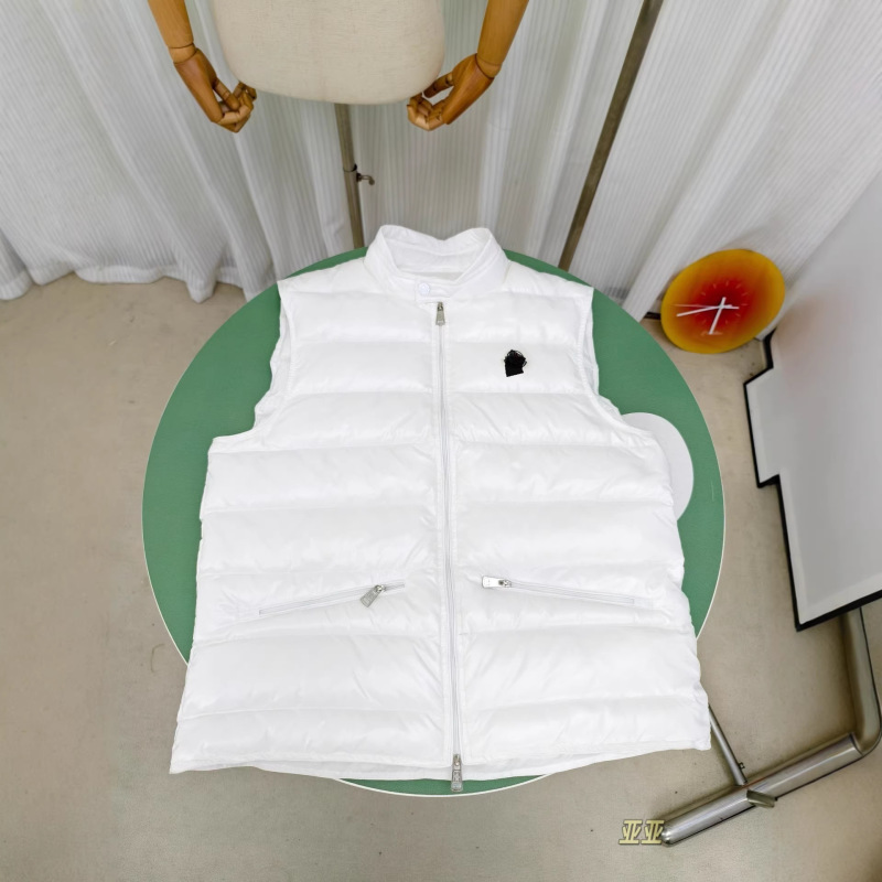 Mengjia 2026 Autumn/Winter New Collection: Mengkou Citala Series New Diagonal Zipper Small Stand Collar down Vest Jacket Mengjia 2026 Autumn/Winter New Collection: Mengkou Citala Series New Diagonal Zipper Small Stand Collar down Vest Jacket