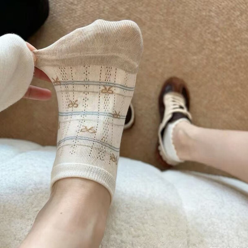 Spring and Summer Thin Mesh Hollow-Out Bowknot Low-Cut Socks, Odor-Resistant, Non-Abrasive, Lace Trim, Color-Blocking, Antibacterial, Sweat-Absorbing Boat Socks Spring and Summer Thin Mesh Hollow-Out Bowknot Low-Cut Socks, Odor-Resistant, Non-Abrasive, Lace Trim, Color-Blocking, Antibacterial, Sweat-Absorbing Boat Socks
