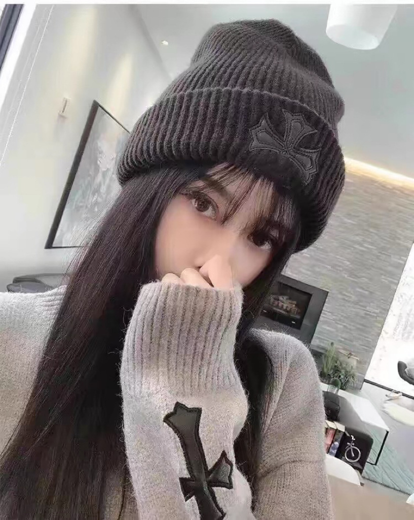 126g Weight Unisex Simple Style Solid Color Eaveless Wool Cap