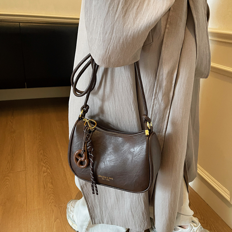 Piccola borsa a tracolla da donna design elegante e unico_voghion.com