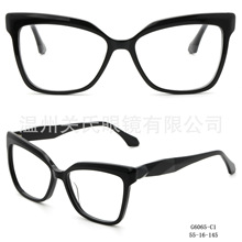 ŷ��ʱ�п���Ů�����ڰ�ľ�����������ó���ڵ�������G6065